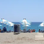 Thirides فندق غيتيو