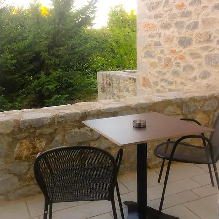 Hotel Thirides Gythio