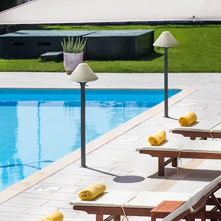 提瑞迪斯比奇酒店 4* 伊西翁