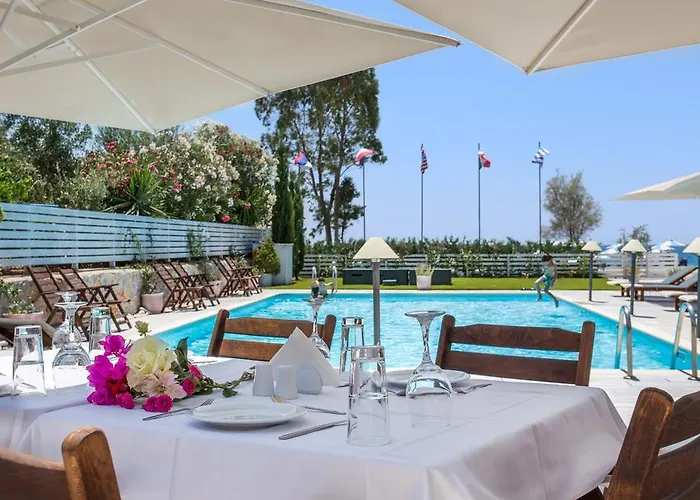 Hotel Thirides 4*
